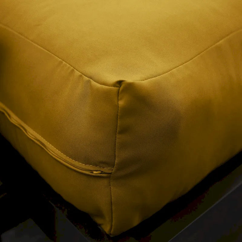 10-Zoll-Futonmatratze in Queen-Size mit gestepp­tem Bezug